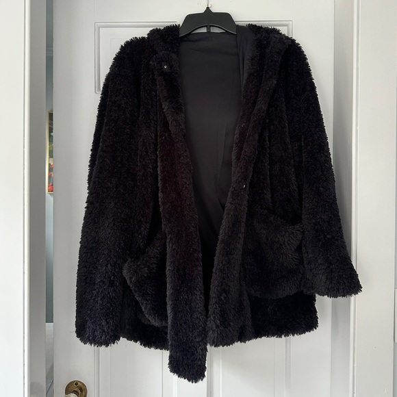 Kenneth Cole Black Warm Winter Faux Fur Jacket in Size Medium - Picture 7 of 13